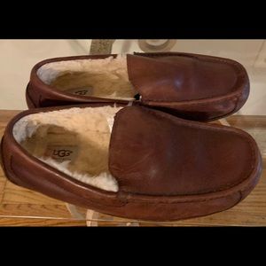UGG Men's Ascot Leather Slipper